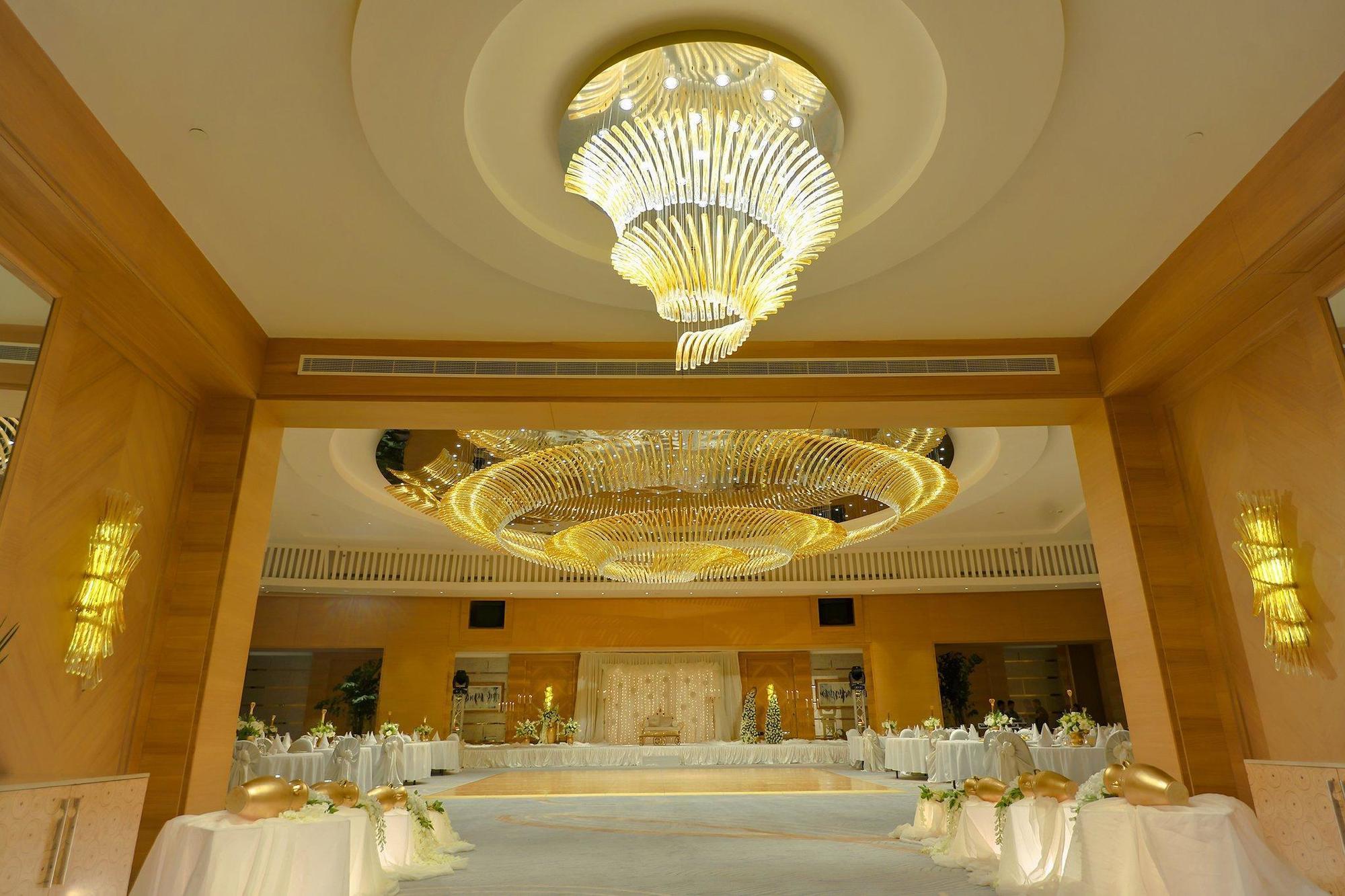 Grand Millennium Sulaimani Hotel Sulaymaniyah Exterior photo The ballroom