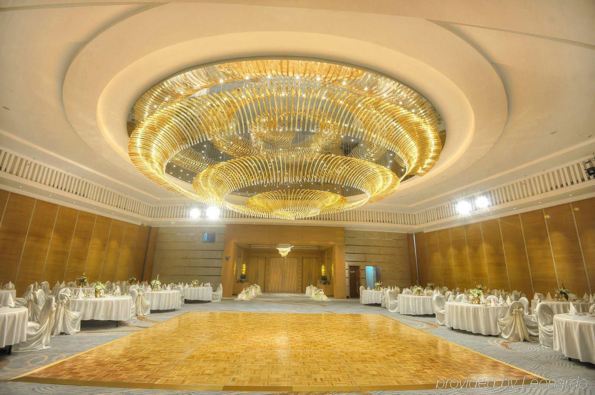 Grand Millennium Sulaimani Hotel Sulaymaniyah Exterior photo The ballroom